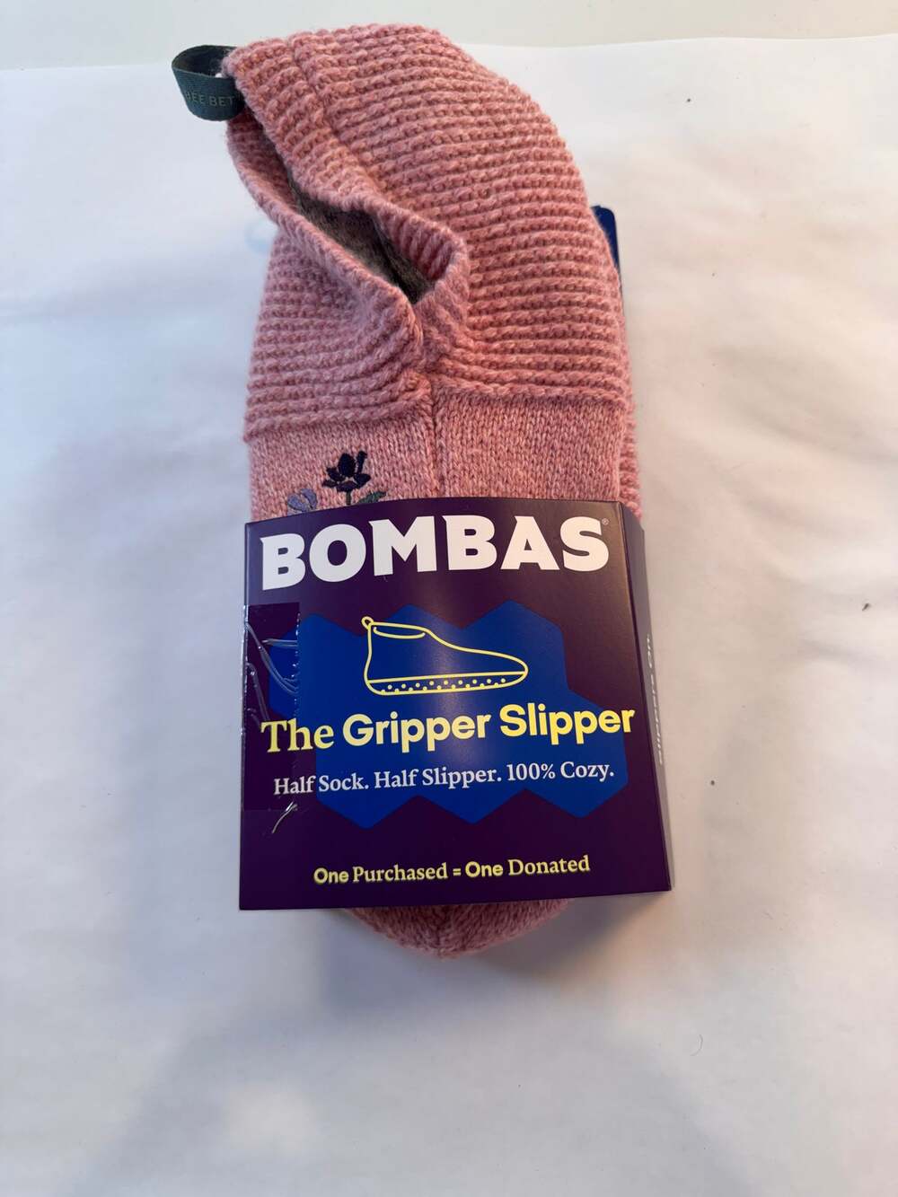 Womens BOMBAS Slippers. Fits size 9-11